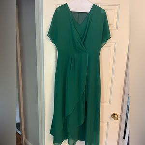 NWT Green Pleated Front Slit Midi Dress